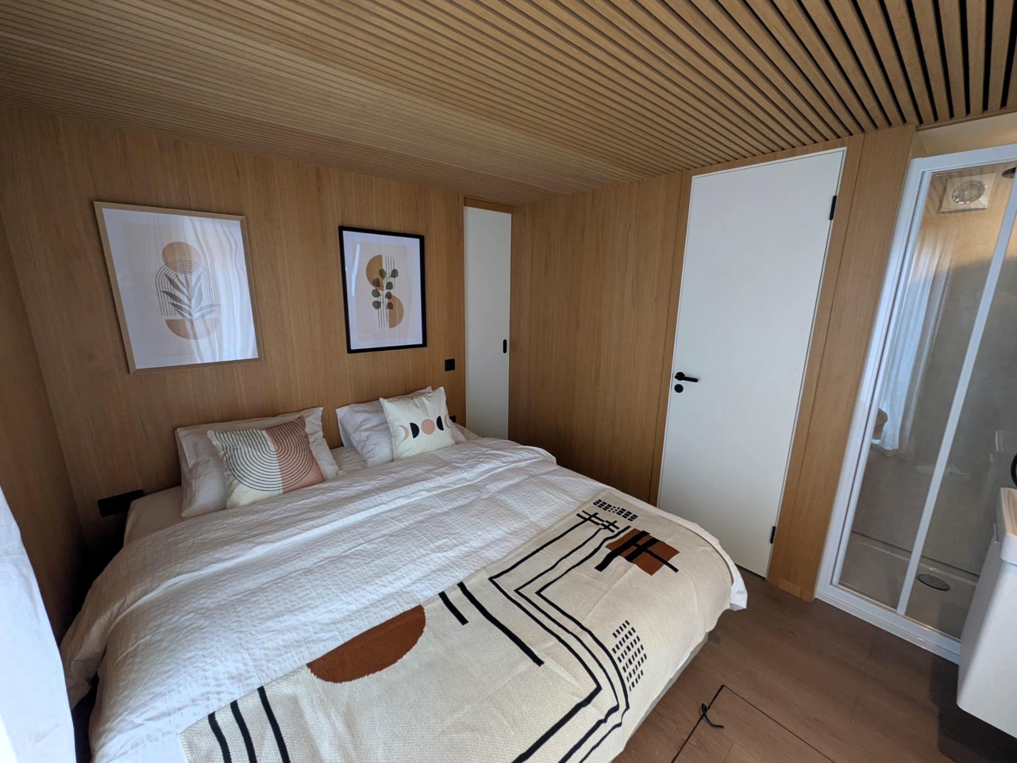 Surla 12 Houseboat Met (koop)ligplaats foto: 9