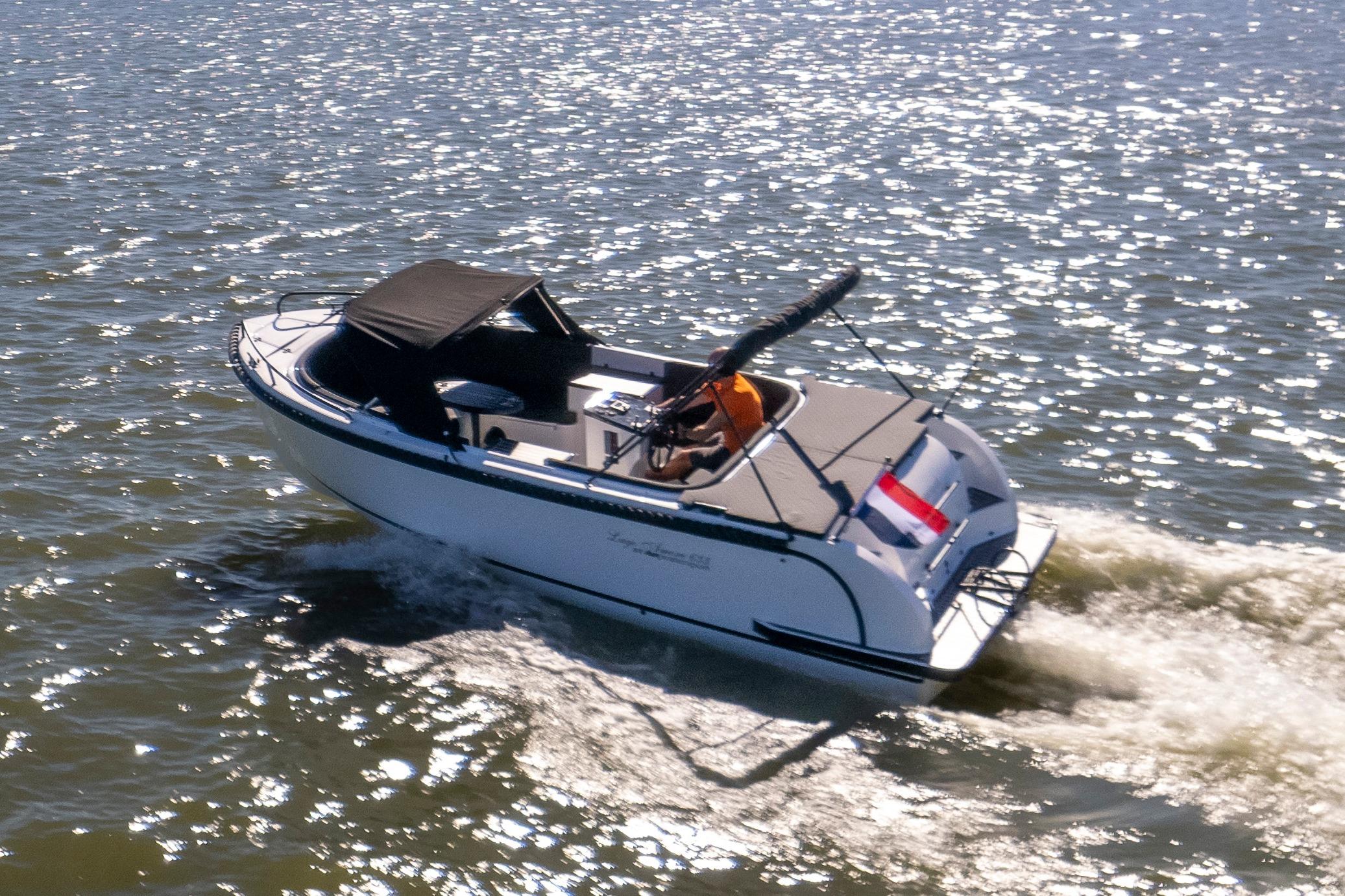 Lago Amore 633 Tender foto 1