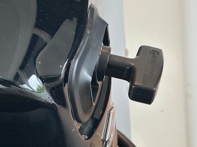 Suzuki (NIEUW) 9.9PK 4-Takt Elektrisch- en handstart (Kortstaart) foto: 3