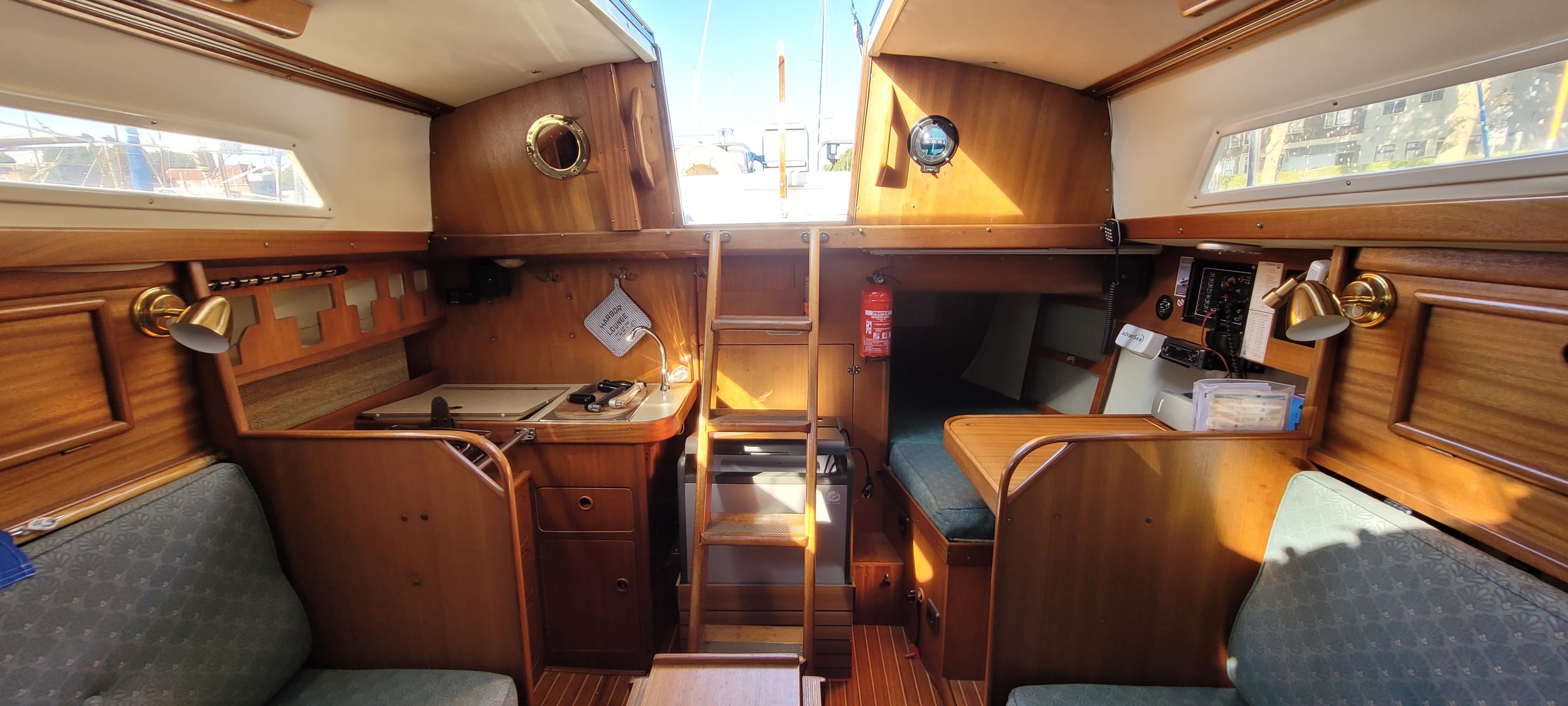 Bavaria 890 foto: 18