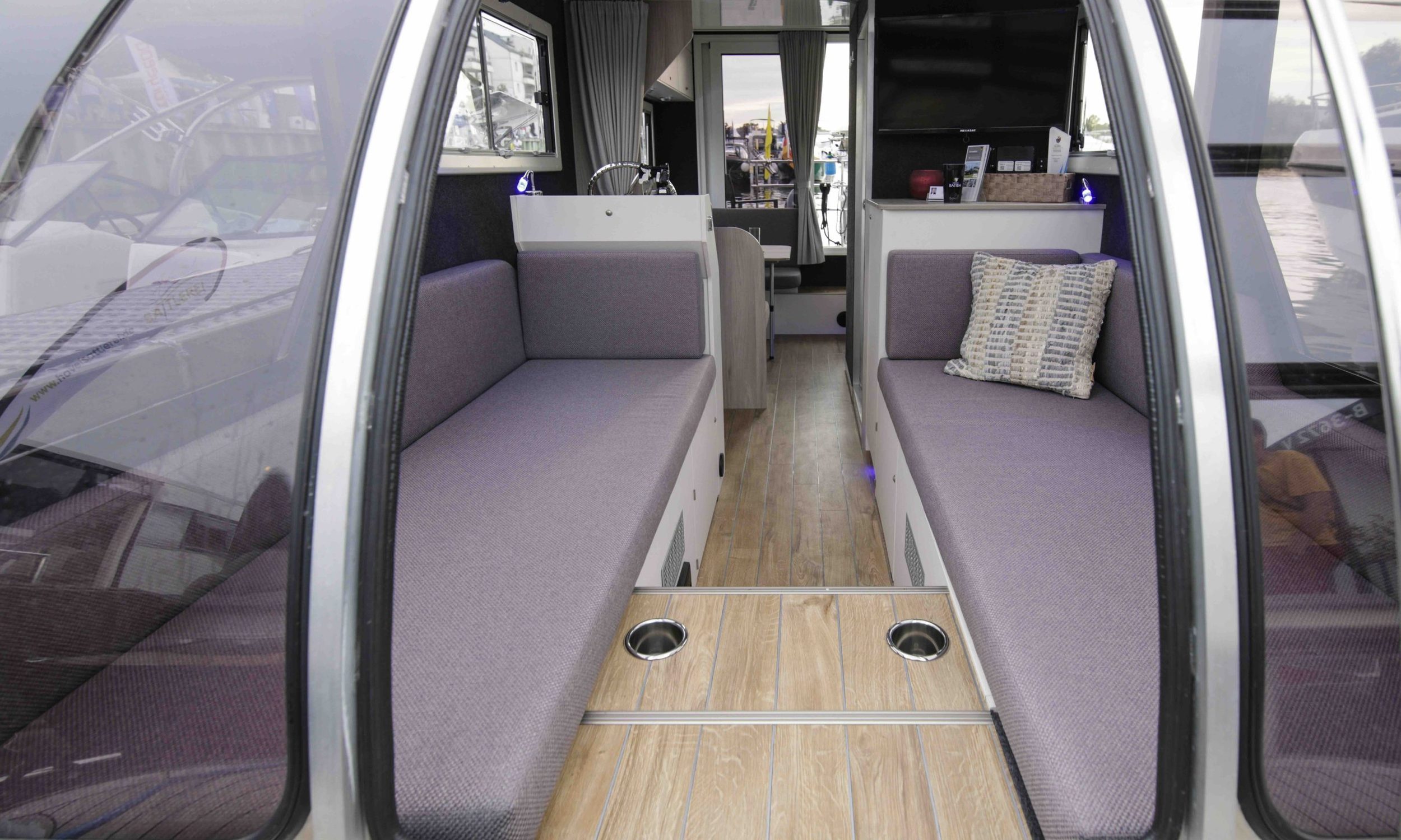 Caravanboat DepartureOne M Free (Houseboat)