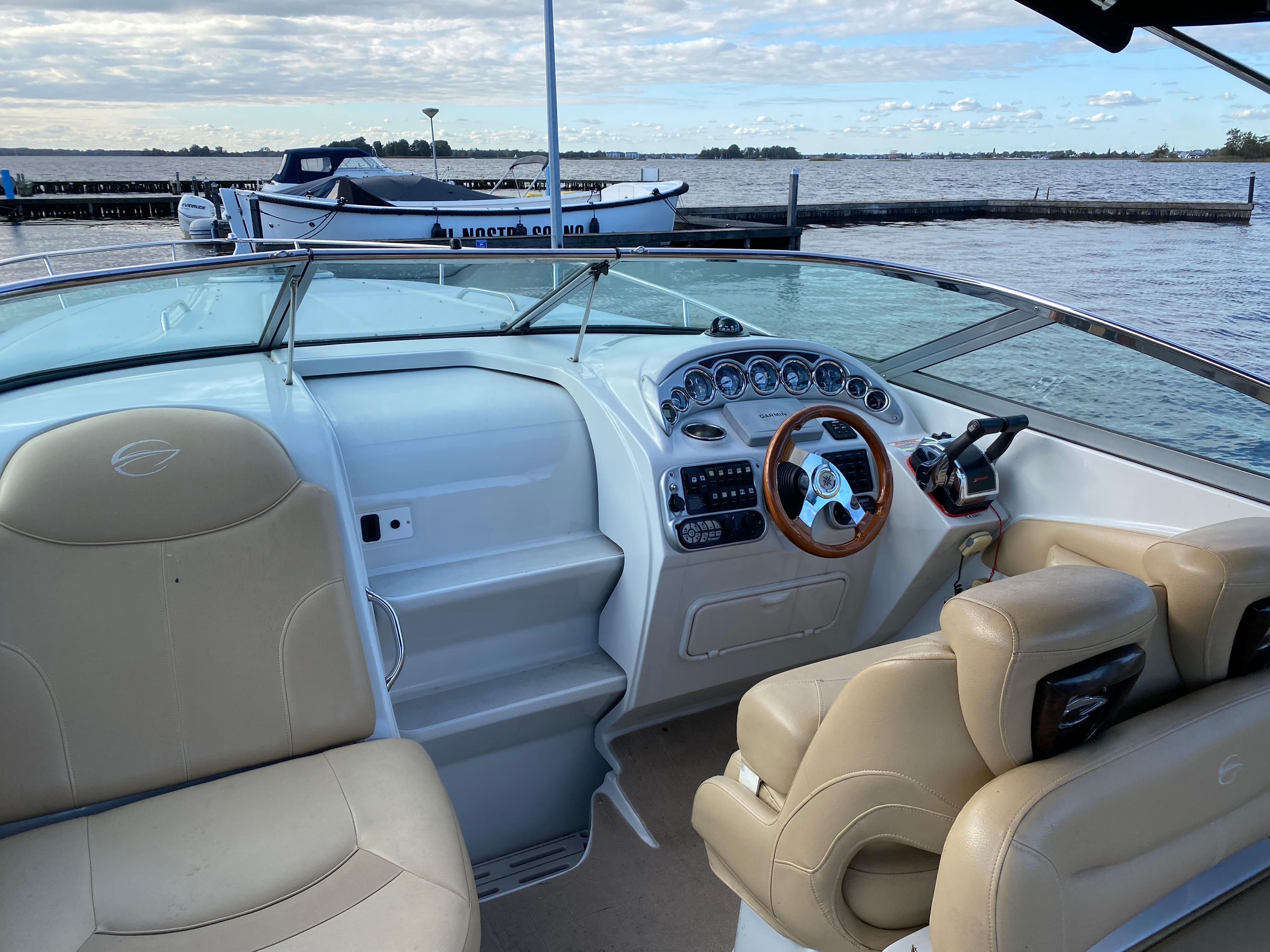 Crownline 325 SCR foto: 9