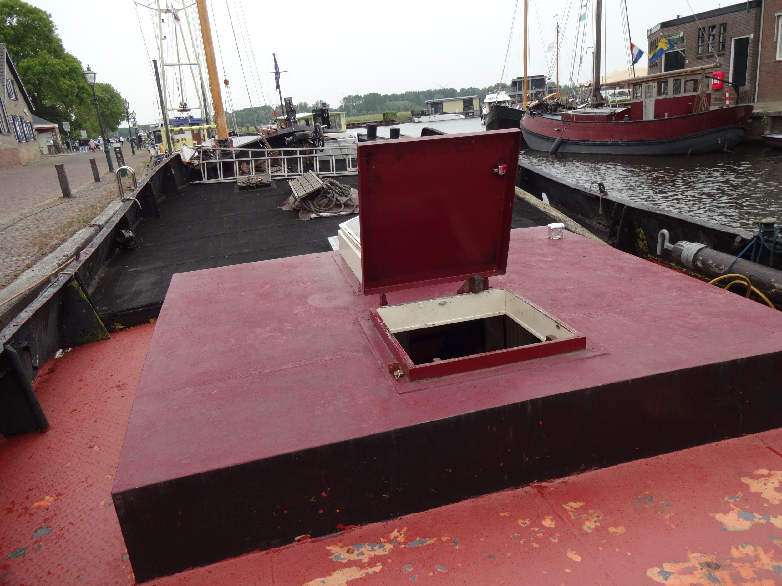 Noordzee Botter 1500 Motor/woonboot foto 5