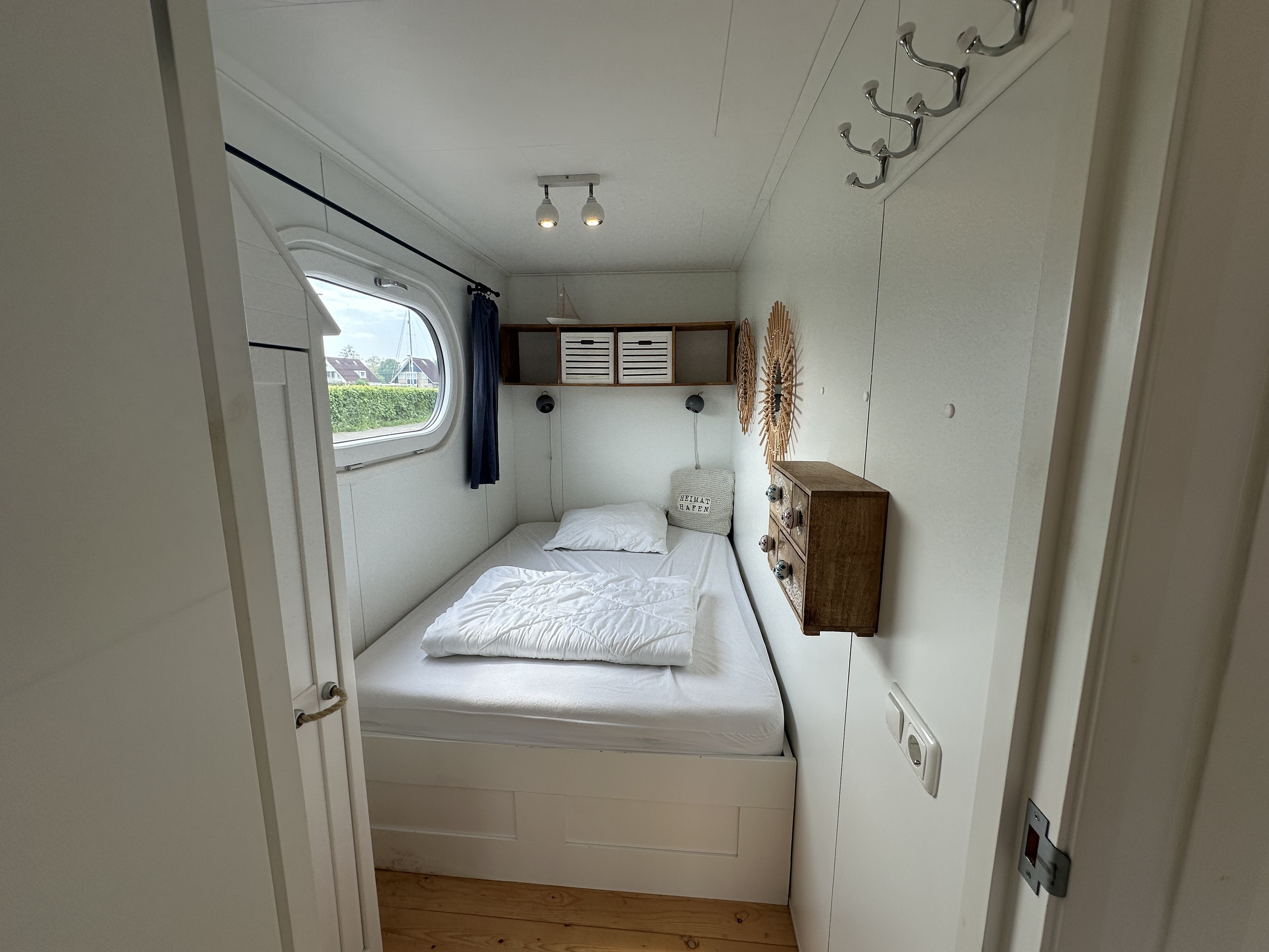 Lotus Houseboats 12 XT - Boven Besturing foto: 24
