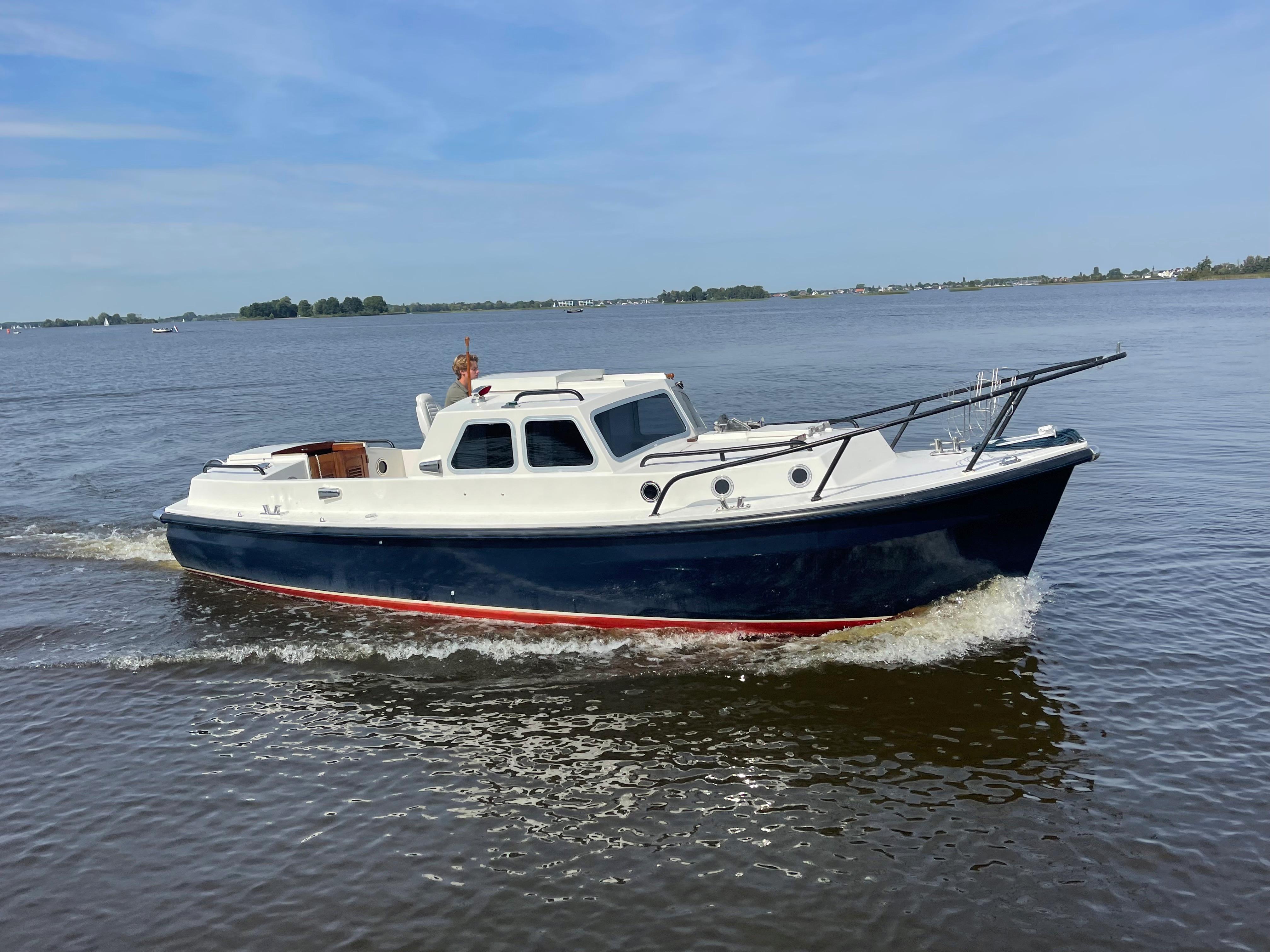 ONJ Spurt Loodsboot Cabinsloep 760