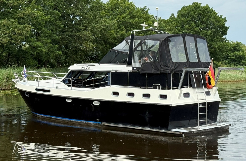 Vri-jon Contessa 38
