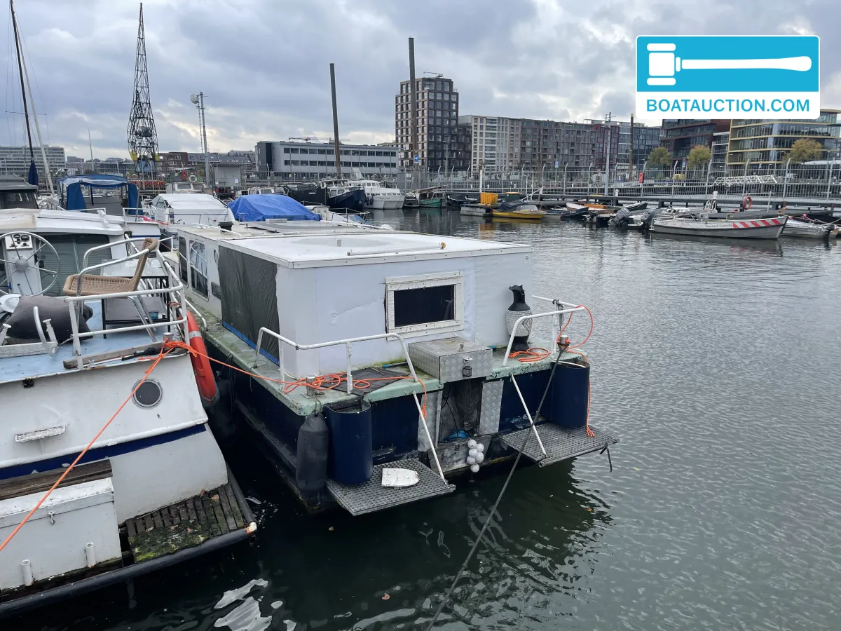 Motorboat 900 foto 3