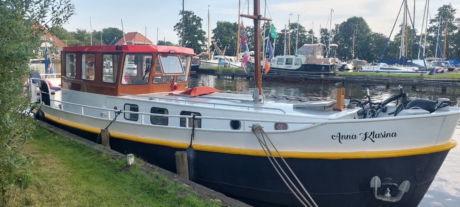 Voormalige Werkboot 1050 OK foto 2