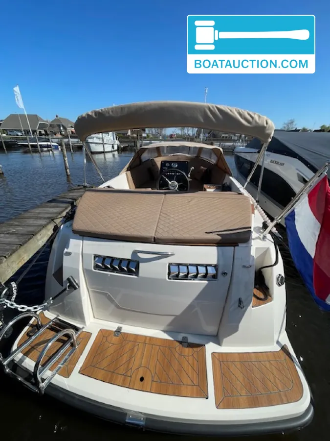 Corsiva 650 tender