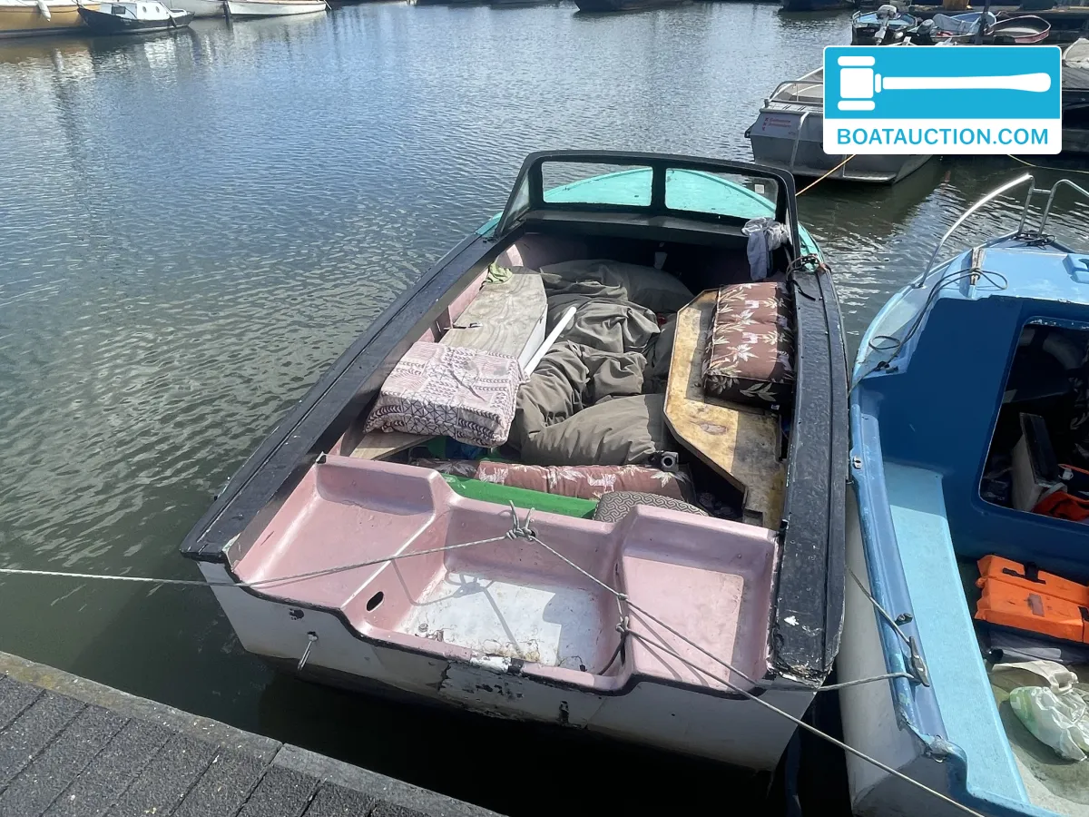 Motorboot 450 foto 3