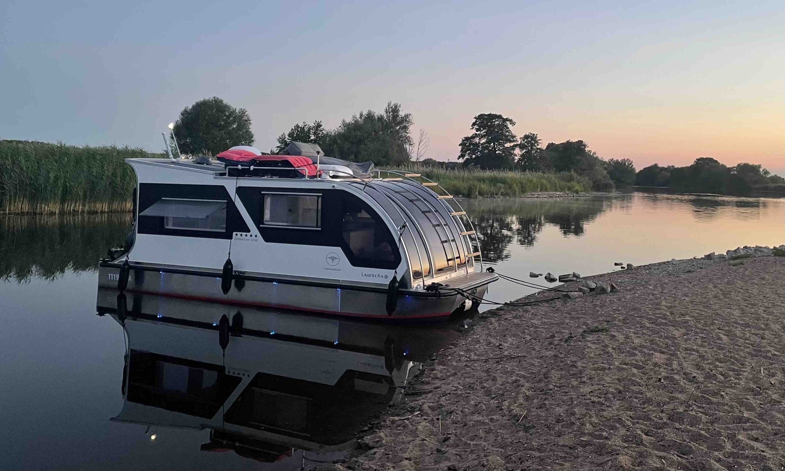 Caravanboat DepartureOne M Free (Houseboat) hoofdfoto: 1