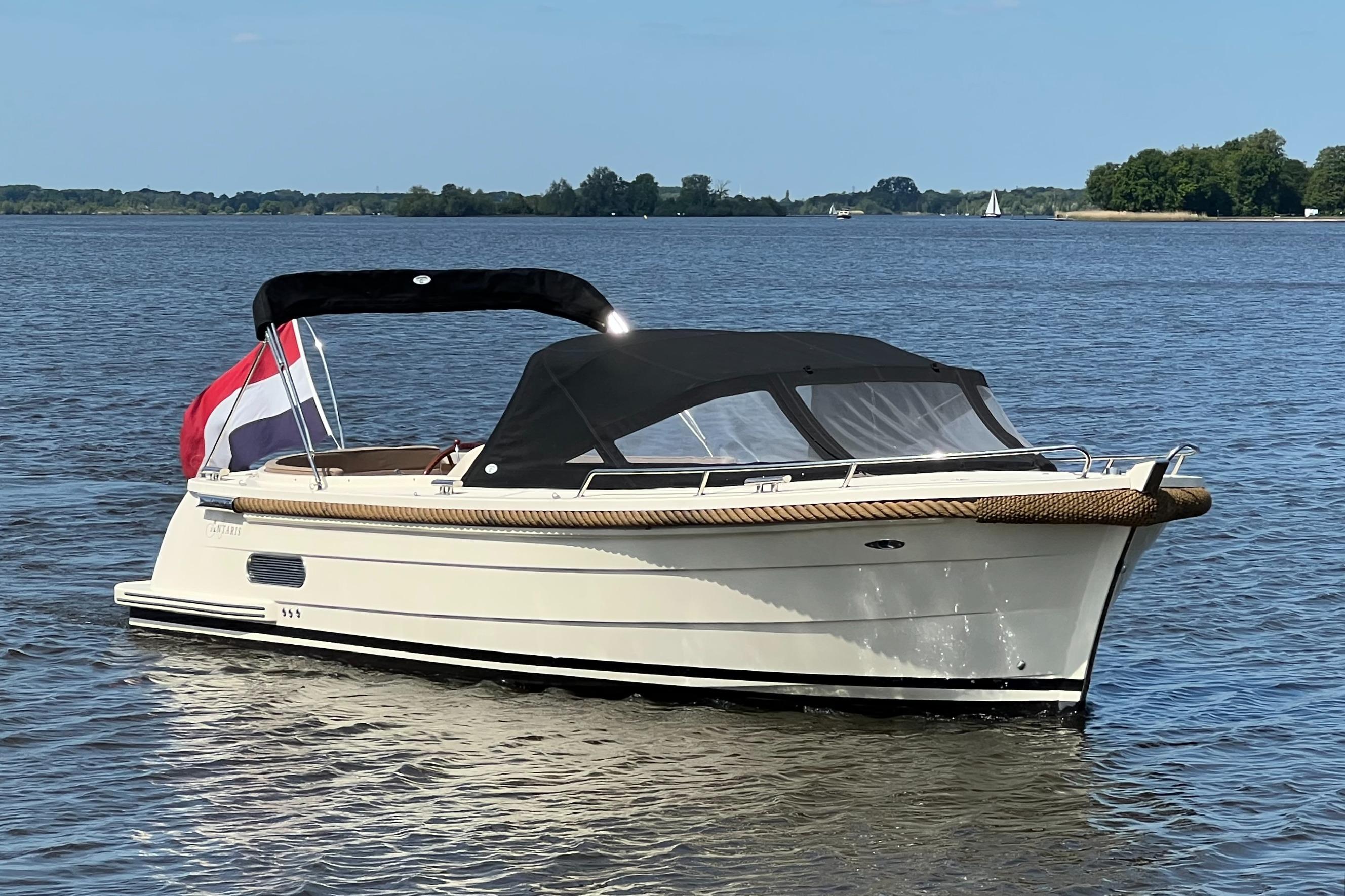 5 persoons motorboot 6PK/vaarbewijs niet nodig/met trailer WindSurfer