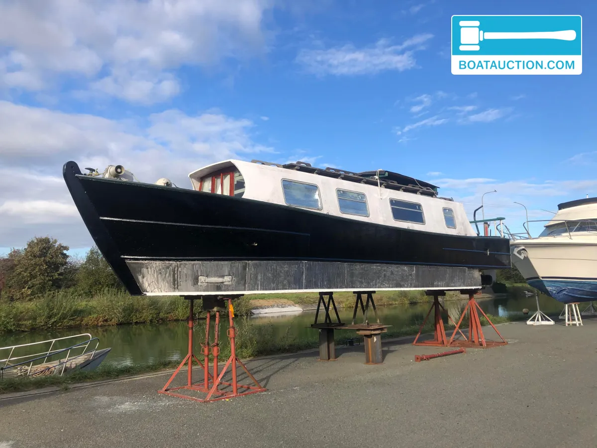 Beneteau Antares 680
