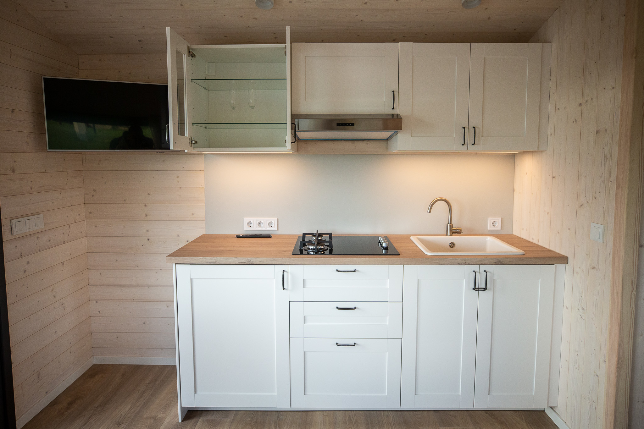 Twin M-Cabin Houseboat foto: 16